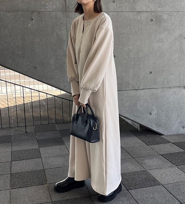 GeeRA（ジーラ）の「1枚で決まる！ハーフジップフレアワンピース（カットソーワンピース）」｜詳細画像