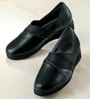 BELLUNA（ベルーナ）の「日本製５Ｅ牛革クロスデザインパンプス（パンプス）」｜詳細画像