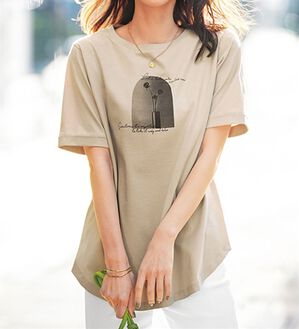 BELLUNA（ベルーナ）の「ヒンヤリ！着映えプリントプルオーバー（カットソー）」｜トープ