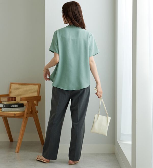 BELLUNA（ベルーナ）の「【2つの機能付き】お手入れ楽々！レース使いシャツチュニック（ブラウス）」｜詳細画像