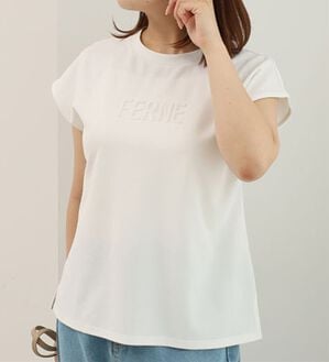 BELLUNA（ベルーナ）の「エンボス加工ロゴデザインプルオーバー（カットソー）」｜オフ白