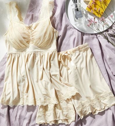 YU'NOW（ユナウ）の「【上下２点セット】リフトアップナイトブラキャミ＆ルームパンツセット（パジャマ・ルームウェア）」