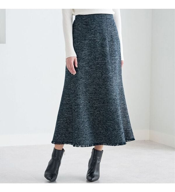 BELLUNA（ベルーナ）の「ツイード調素材フリンジ使いセットアップ（スカートスーツ）」｜詳細画像