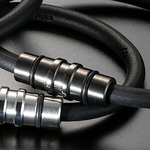 「＜コラントッテ＞ＣＲＥＳＴ　ブレスレット（その他美容・健康機器）」｜プレミアムブラック
