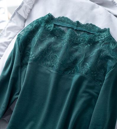 YU'NOW（ユナウ）の「吸湿発熱あったかインナーハイネックレースインナー（肌着・インナーウェア）」