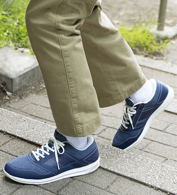 「ミズノＹＯＵＤＯ　ＭＥ（ユウドウ　ミー）２（スニーカー）」｜ネイビー