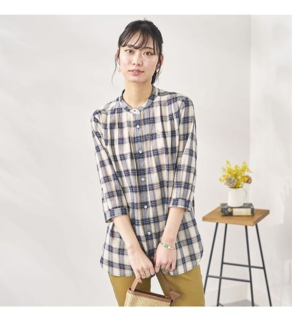 BELLUNA（ベルーナ）の「綿１００％刺しゅうデザインシャツ（シャツ）」｜詳細画像