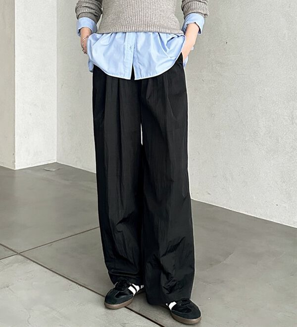 GeeRA（ジーラ）の「さらとろ素材が嬉しい！ダブルタックワイドパンツ（フルレングスパンツ）」｜詳細画像