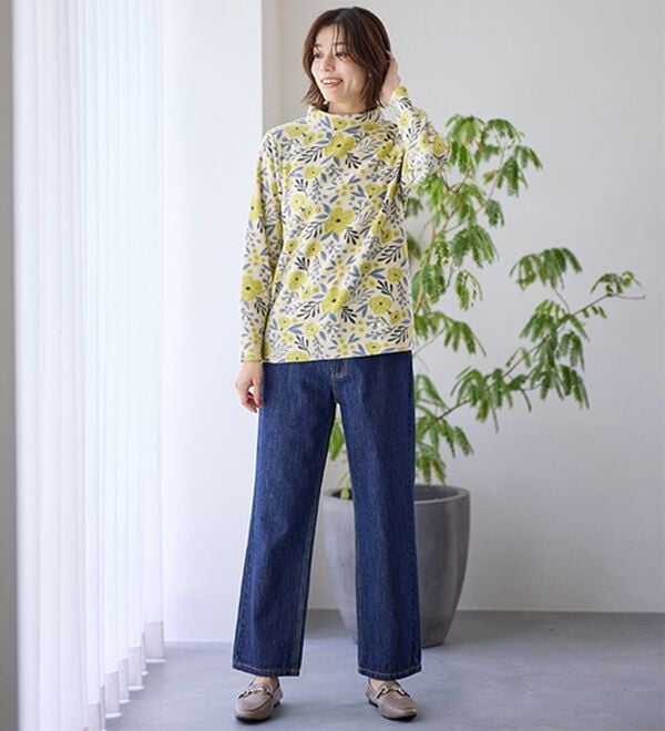 LAVIENNE（ラヴィエンヌ）の「薄手ストレッチフリースのプリントハイネック長袖（ニット・セーター）」｜詳細画像