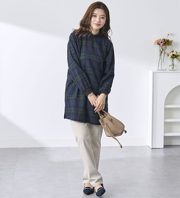 BELLUNA（ベルーナ）の「【２枚組】綿スラブ素材かっぽうチュニック（パジャマ・ルームウェア）」｜詳細画像