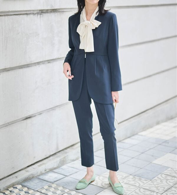 RANAN（ラナン）の「＜２点セット＞ラウンドヘムジャケットセットアップ（パンツスーツ）」｜詳細画像