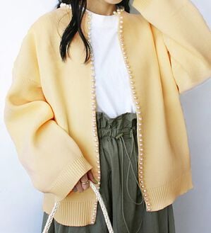 GeeRA（ジーラ）の「パール付ニットカーディガン（ニットカーディガン）」｜詳細画像
