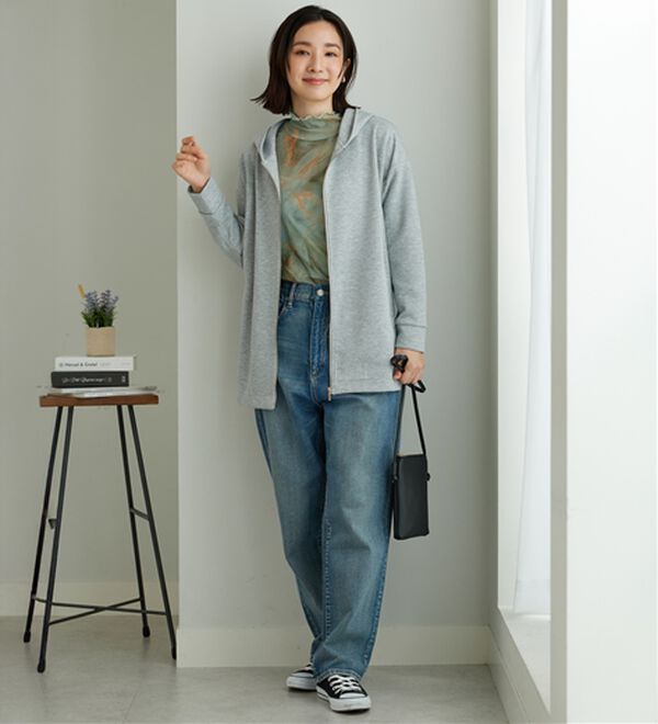 BELLUNA（ベルーナ）の「フードデザインとろみ素材ジップアップパーカー（パーカー）」｜詳細画像