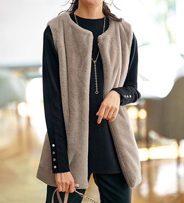 BELLUNA（ベルーナ）の「もちもち素材袖ボタンニットプルオーバー（ニット・セーター）」｜詳細画像