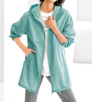 BELLUNA（ベルーナ）の「はっ水加工軽量パーカー（ポーチ付）（パーカー）」｜杢ミント