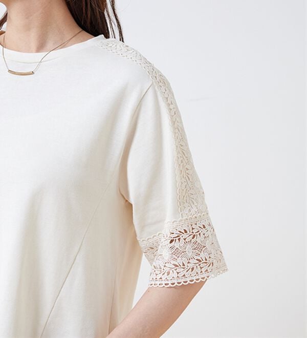 BELLUNA（ベルーナ）の「リーフ柄レース使いプルオーバー（カットソー）」｜詳細画像