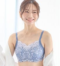 LAVIENNE（ラヴィエンヌ）の「【美&times;ラクに整う】グラマーさんの楽してキレイに包み込むノンワイヤーブラ（ブラジャー）」