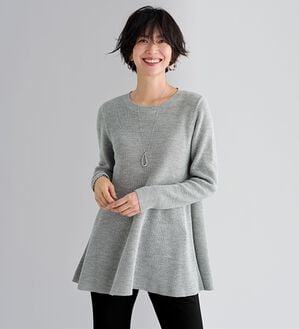 BELLUNA（ベルーナ）の「ラメ入りあぜ編フレアーニットチュニック（ニット・セーター）」｜ライトグレー