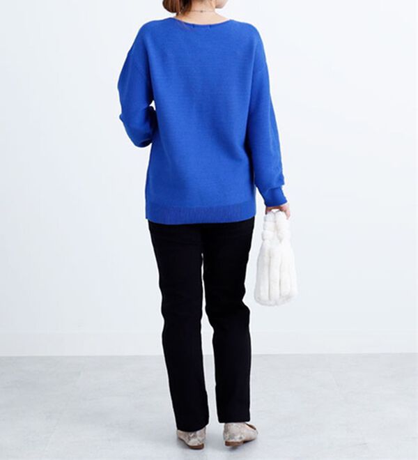 BELLUNA（ベルーナ）の「袖口パール使いもちもちニットプルオーバー（ニット・セーター）」｜詳細画像