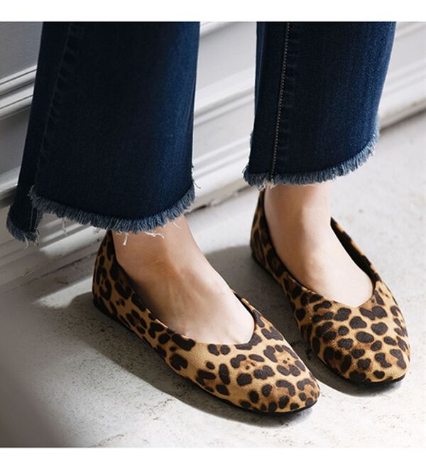 GeeRA（ジーラ）の「足にフィット！スクエアトゥパンプス　プレーン（パンプス）」｜詳細画像