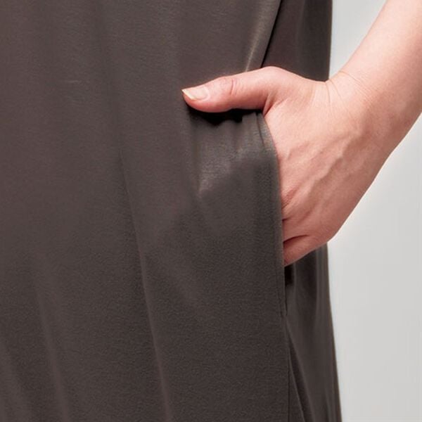 BELLUNA（ベルーナ）の「【UNDOVE】＜日本製＞クールコットン１００％スリットワンピース（カットソーワンピース）」｜詳細画像