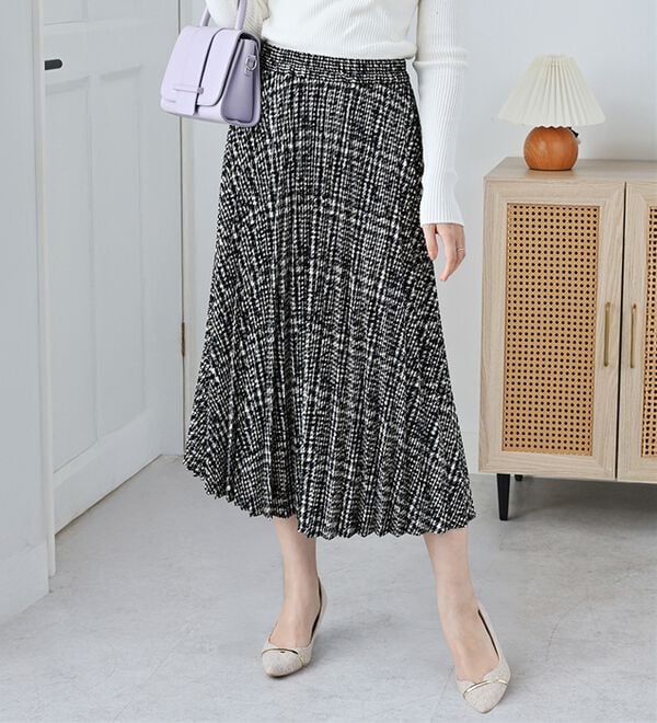 alotta（アロッタ）の「大人可愛いプリントプリーツスカート（ロングスカート）」｜詳細画像