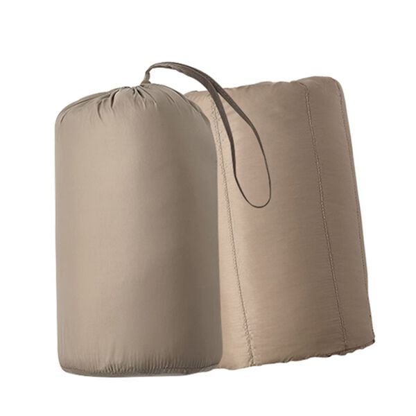 BELLUNA（ベルーナ）の「洗える！軽量ダウンロングベスト（ポーチ付）（ベスト）」｜詳細画像