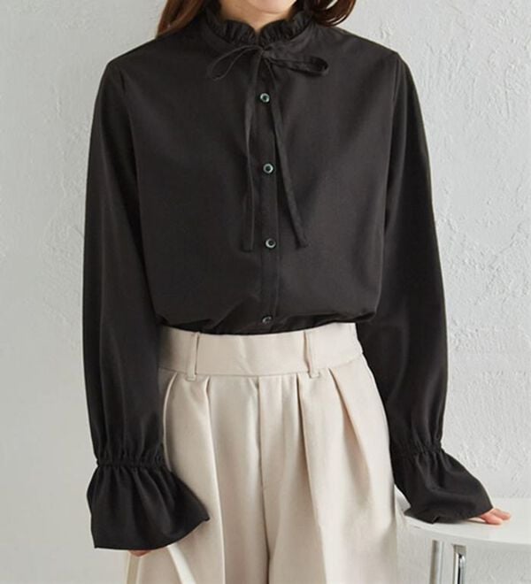 RANAN（ラナン）の「プチフリルリボン付きブラウス（ブラウス）」｜詳細画像