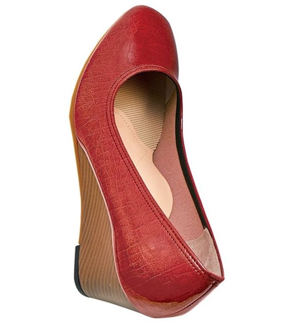 BELLUNA（ベルーナ）の「雨でも安心日本製こだわりウェッジパンプス（パンプス）」｜レンガ