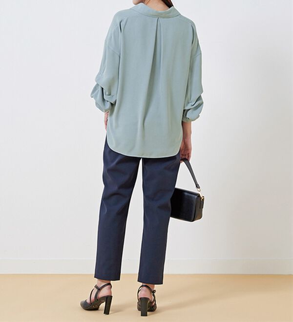 BELLUNA（ベルーナ）の「袖タックデザインスキッパーシャツ（シャツ）」｜詳細画像