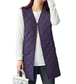 BELLUNA（ベルーナ）の「【マジ軽ウォーム】蓄熱保温キルトロングベスト（ポーチ付）（ベスト）」｜パープル