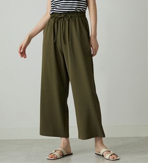 BELLUNA（ベルーナ）の「【接触冷感/UVカット/吸水速乾/イージーケア】カナパストレッチ素材ワイドパンツ（ワイドパンツ・ガウチョ）」｜カーキ