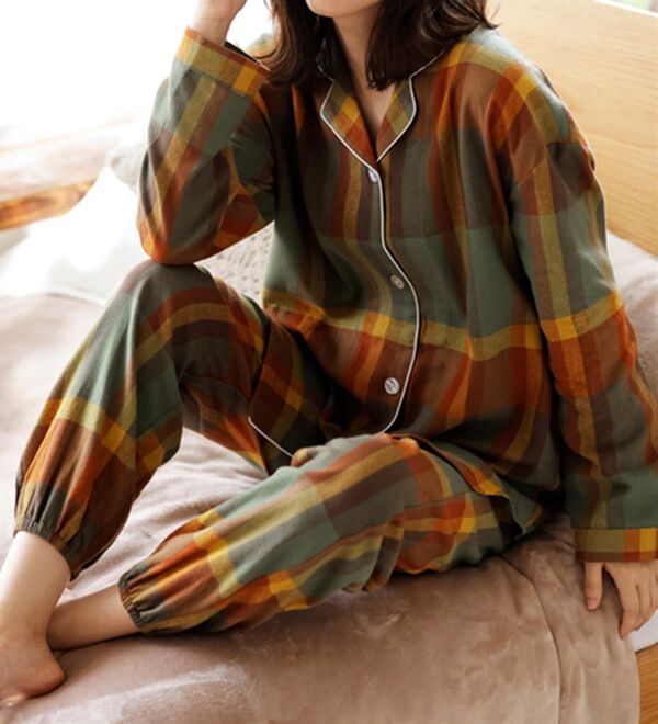 LAVIENNE（ラヴィエンヌ）の「綿１００％ふんわり暖か微起毛パジャマ（パジャマ・ルームウェア）」｜詳細画像