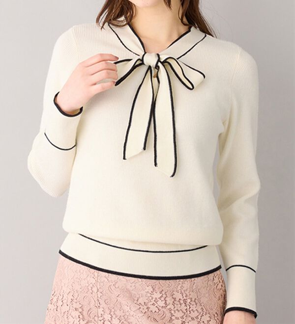 alotta（アロッタ）の「配色ボウタイニットトップス（ニット・セーター）」｜アイボリー