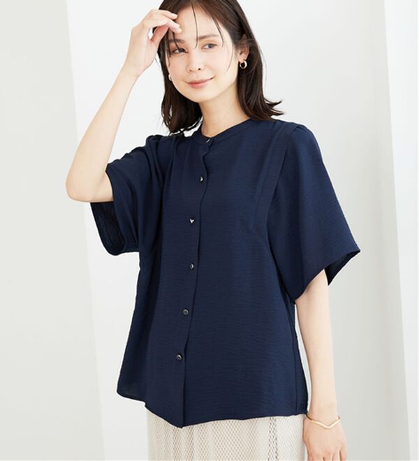 BELLUNA（ベルーナ）の「お手入れ楽々！肩タックデザインブラウス（ブラウス）」｜ネイビー