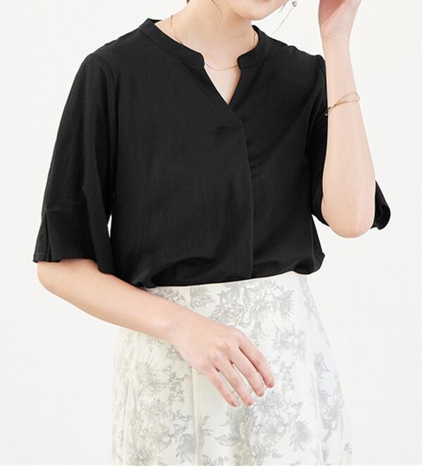alotta（アロッタ）の「【接触冷感】スキッパータック袖ブラウスカットソー（カットソー）」｜詳細画像