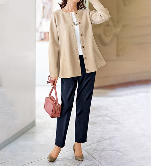 BELLUNA（ベルーナ）の「上品スポンディッシュニットペプラムカーディガン（ニットカーディガン）」｜詳細画像