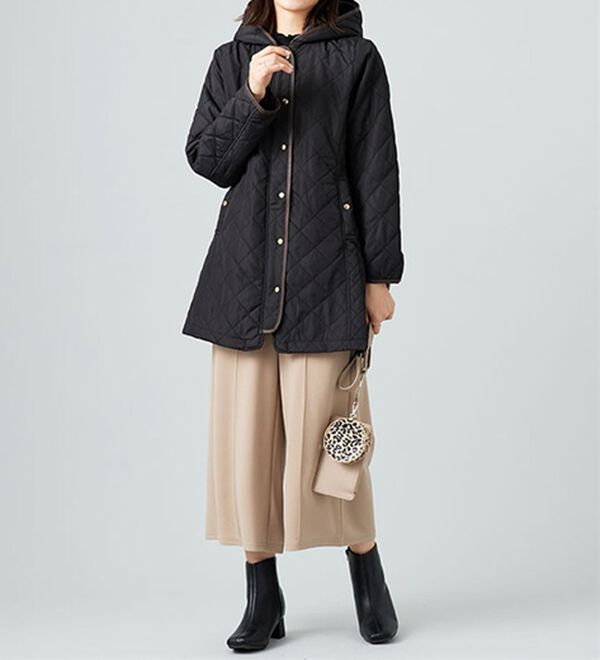 BELLUNA（ベルーナ）の「パイピング使いキルトデザインコート（ロングコート）」｜詳細画像