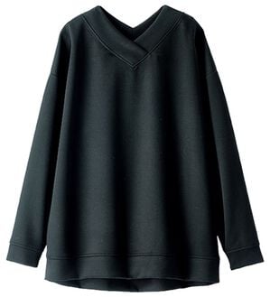 BELLUNA（ベルーナ）の「なめらかタッチ！もっちりんＶネックチュニック（カットソー）」｜黒