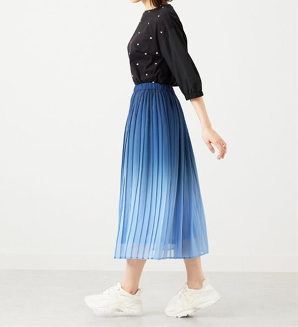 BELLUNA（ベルーナ）の「プリーツデザイングラデーションスカート（ロングスカート）」｜詳細画像