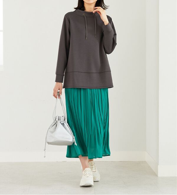 BELLUNA（ベルーナ）の「ワイドネック切替デザインプルオーバー（カットソー）」｜詳細画像