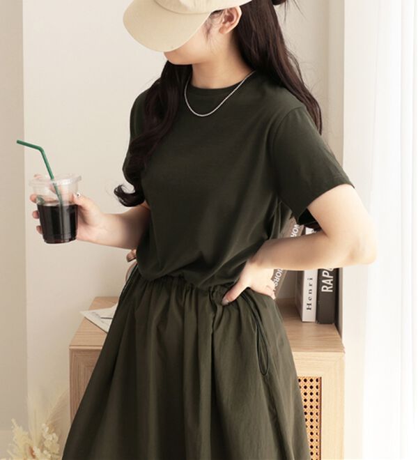 Viola e Viola（ヴィオラ エ ヴィオラ）の「【Ｍ～５Ｌ】ゆったり異素材ドッキングワンピース（ドッキングワンピース）」｜詳細画像