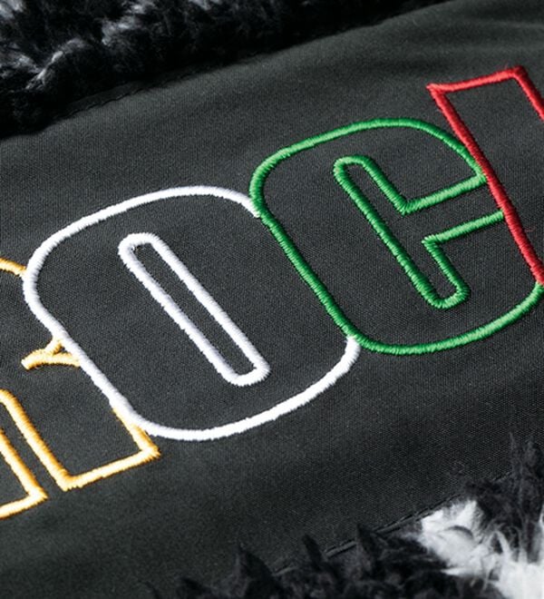 「＜ロッキーラビット＞ロゴデザインボアフリースベスト（メンズベスト）」｜詳細画像