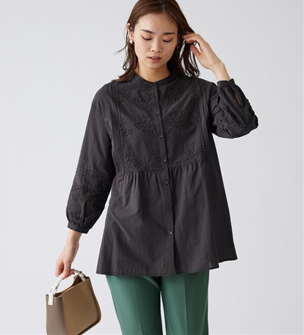 BELLUNA（ベルーナ）の「モチーフレースピンタック使いチュニック（チュニック）」｜詳細画像