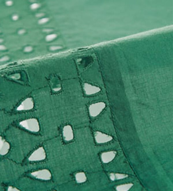 BELLUNA（ベルーナ）の「おしゃれに体型隠しレース切替チュニック（チュニック）」｜詳細画像