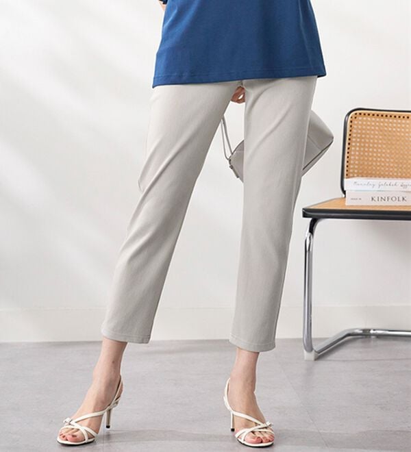 BELLUNA（ベルーナ）の「【再入荷】美ストレッチ素材アンクル丈レギンスパンツ（クロップドパンツ）」｜詳細画像