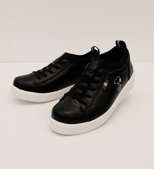 BELLUNA（ベルーナ）の「＜ピーナッツ＞履き口ゴムスニーカー（スニーカー）」｜詳細画像