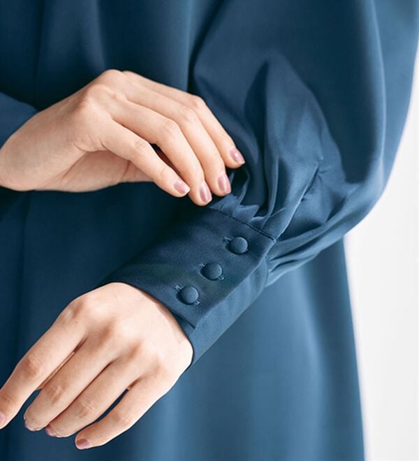 BELLUNA（ベルーナ）の「ふんわりボタン使いボリュームチュニック（チュニック）」｜詳細画像