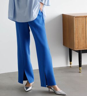 RANAN（ラナン）の「機能付センタースリットフレアーパンツ（フルレングスパンツ）」｜ロイヤルブルー