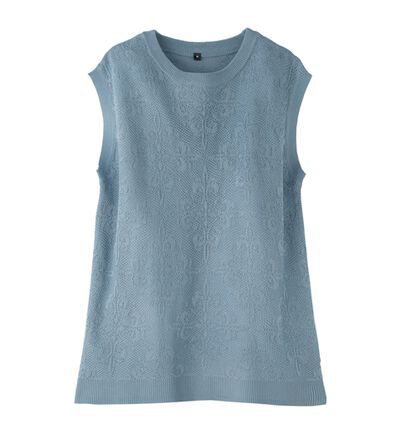 BELLUNA（ベルーナ）の「レース柄シアージャカードニットベスト（ベスト）」